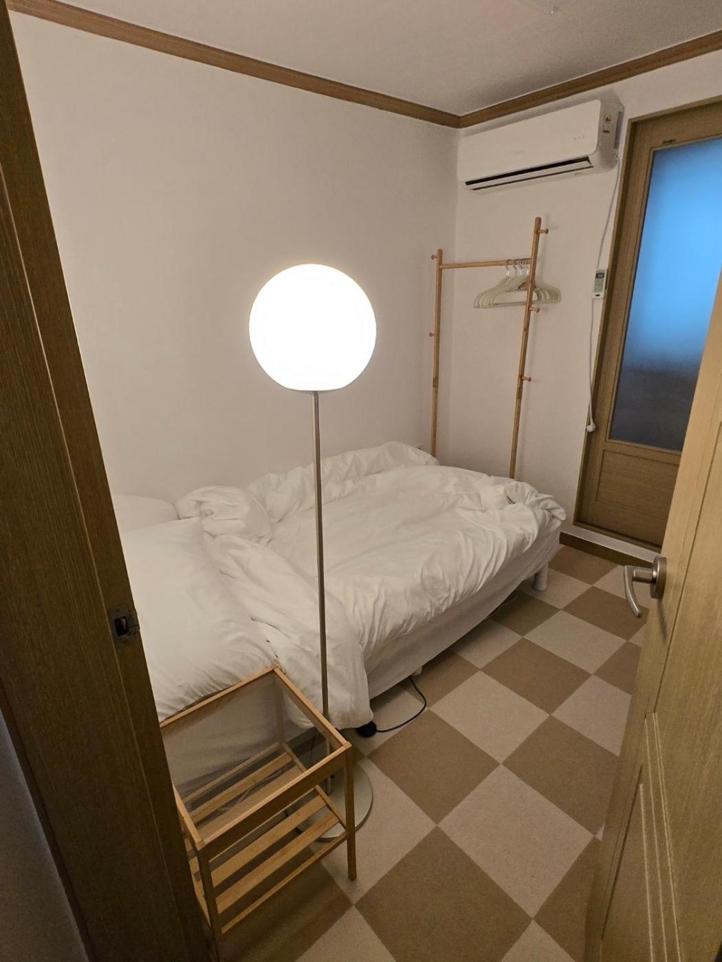 Apartment 3 Min Walk From Line 9 Seonyudo Station 2 *